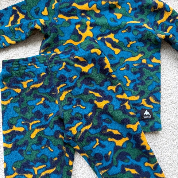 Burton Fleece Set 2T Top & Pants - Picture 3 of 5